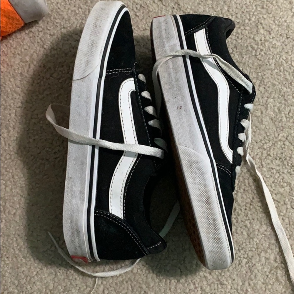 Vans - Picture 3 of 3